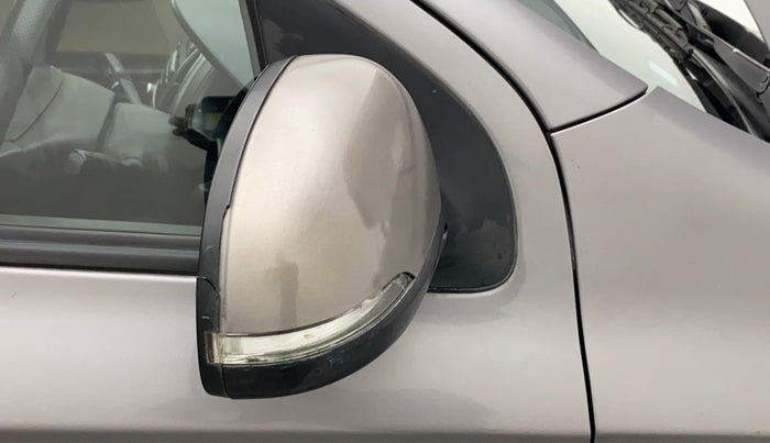 2012 Hyundai i20 MAGNA (O) 1.2, Petrol, Manual, 68,907 km, Right rear-view mirror - Cover has minor damage