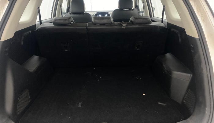 2019 MG HECTOR SHARP 1.5 DCT PETROL DUAL TONE, Petrol, Automatic, 73,696 km, Boot Inside