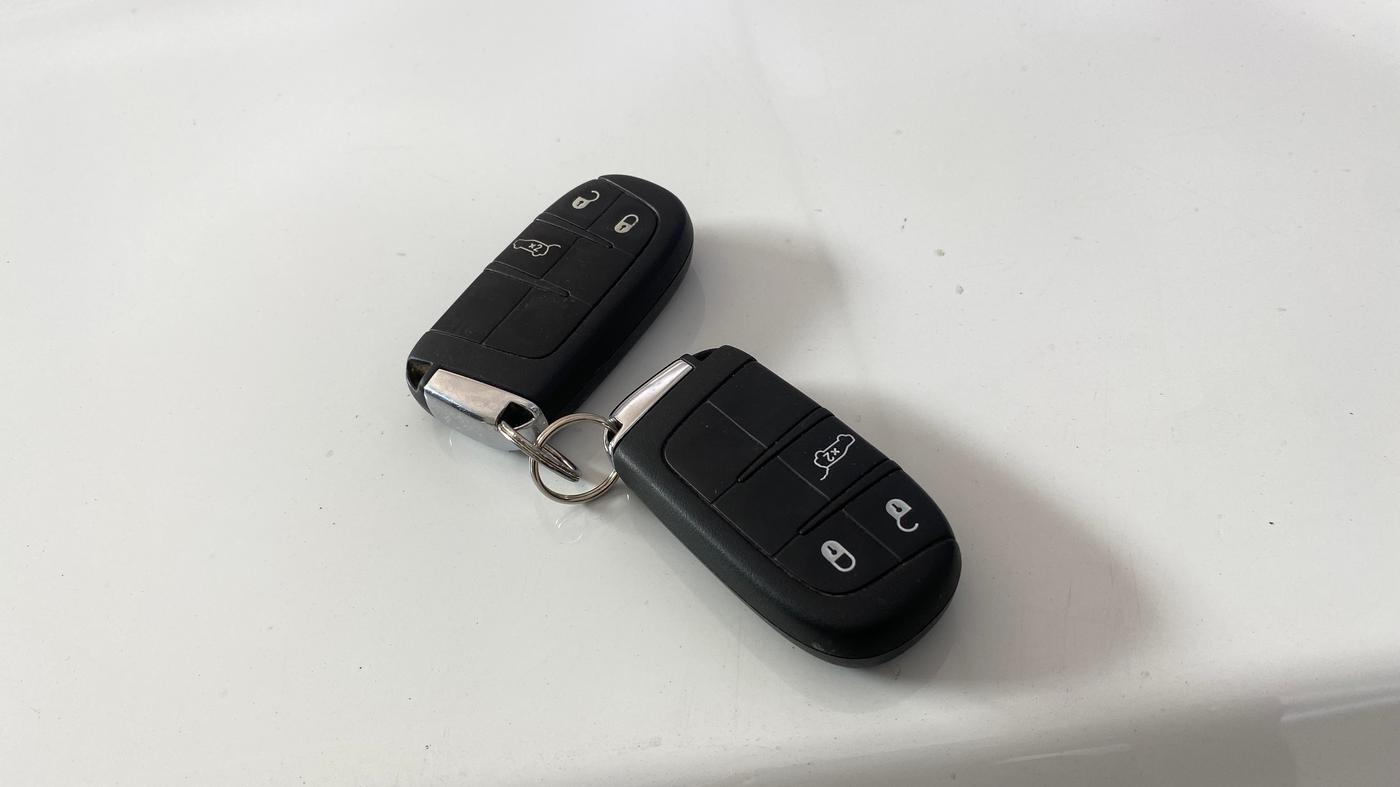 2021 Jeep Compass MODEL S (O) 1.4 PETROL DCT, Petrol, Automatic, 42,012 km, Key Close Up