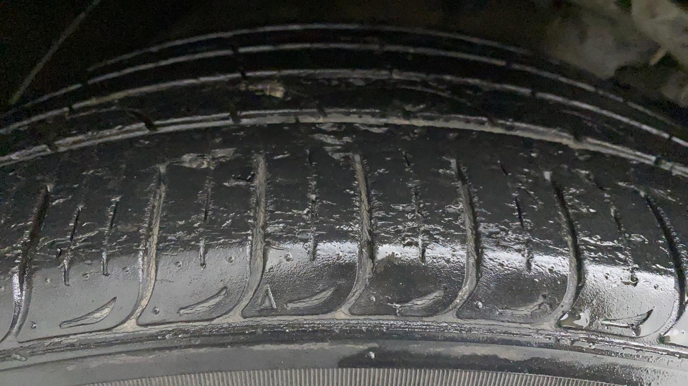 2016 Hyundai Tucson 2WD AT GL PETROL , Petrol, Automatic, 34,725 km, Right Rear Tyre Tread