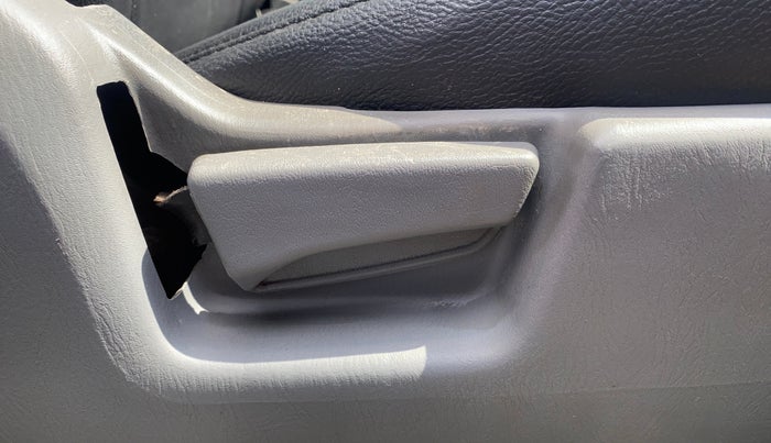 2013 Maruti Alto K10 VXI, Petrol, Manual, 1,23,960 km, Driver Side Adjustment Panel