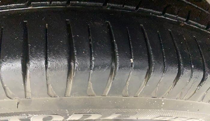 2013 Maruti Alto K10 VXI, Petrol, Manual, 1,23,960 km, Right Rear Tyre Tread