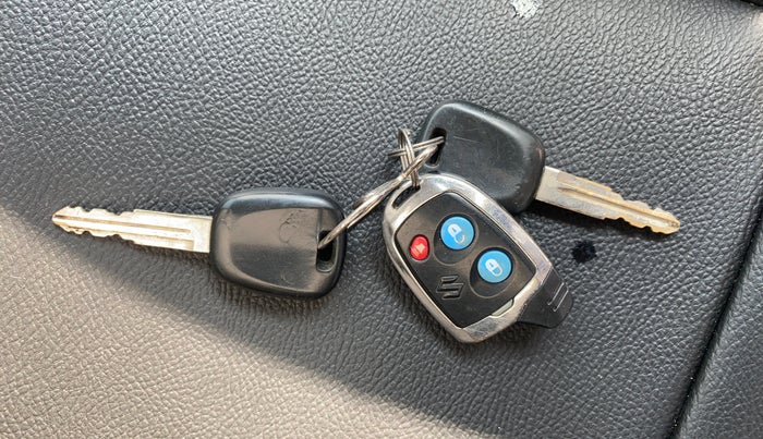 2013 Maruti Alto K10 VXI, Petrol, Manual, 1,23,960 km, Key Close Up