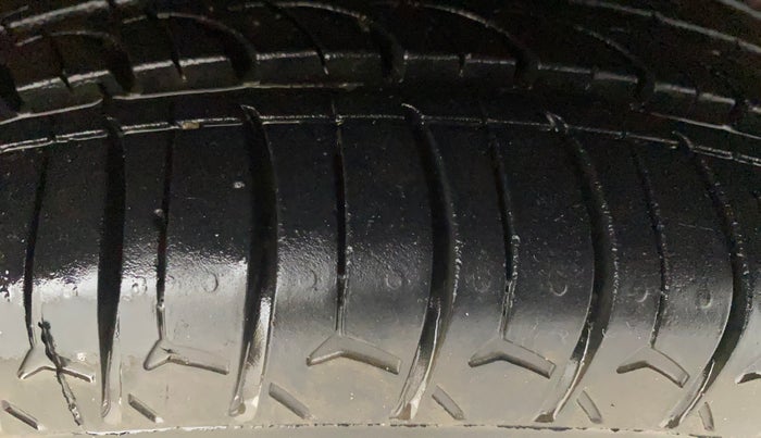 2013 Maruti Alto K10 VXI, Petrol, Manual, 1,23,960 km, Right Front Tyre Tread