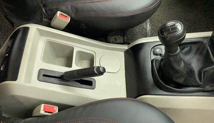 2015 Mahindra Scorpio S4 PLUS, Diesel, Manual, 62,617 km, Gear Lever