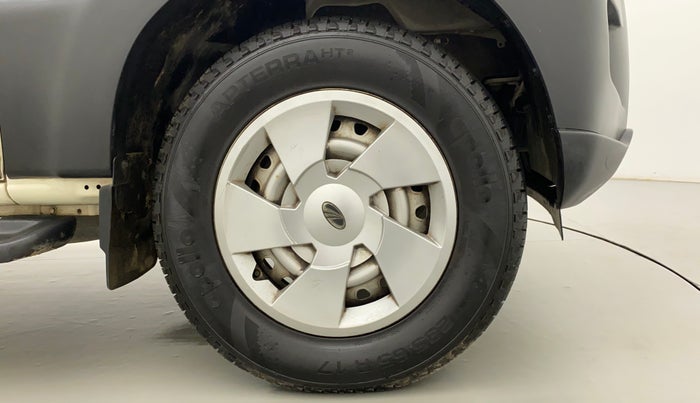 2015 Mahindra Scorpio S4 PLUS, Diesel, Manual, 62,617 km, Right Front Wheel