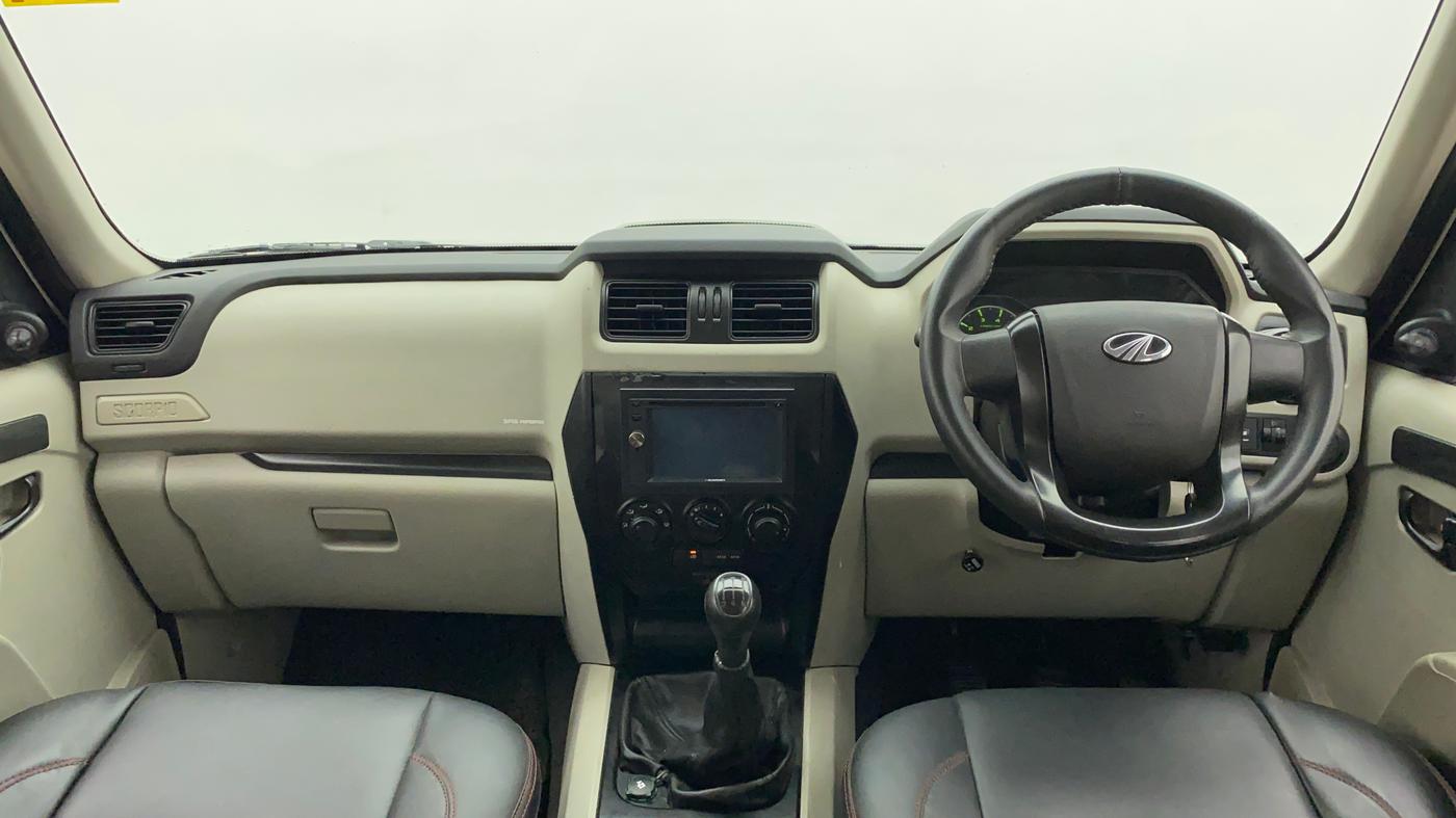 2015 Mahindra Scorpio S4 PLUS, Diesel, Manual, 62,617 km, Dashboard