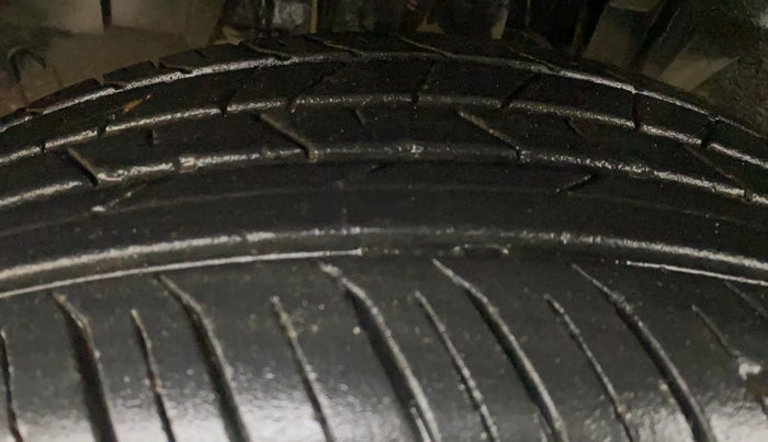 2022 Nissan MAGNITE XV MT, Petrol, Manual, 23,789 km, Left Front Tyre Tread