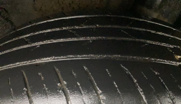 2022 Nissan MAGNITE XV MT, Petrol, Manual, 23,789 km, Left Rear Tyre Tread