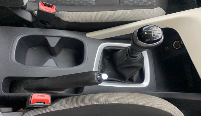 2022 Nissan MAGNITE XV MT, Petrol, Manual, 23,789 km, Gear Lever