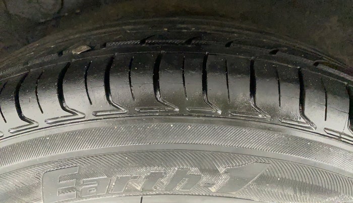 2012 Hyundai i10 MAGNA 1.2, Petrol, Manual, 84,929 km, Right Rear Tyre Tread