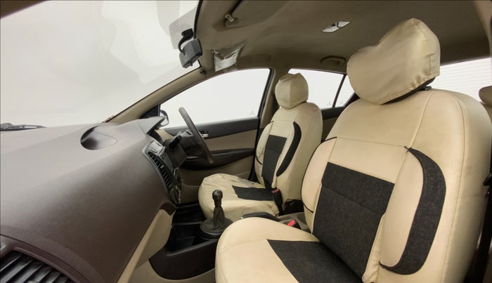 2010 Hyundai i20 MAGNA 1.2, Petrol, Manual, 71,207 km, Right Side Front Door Cabin