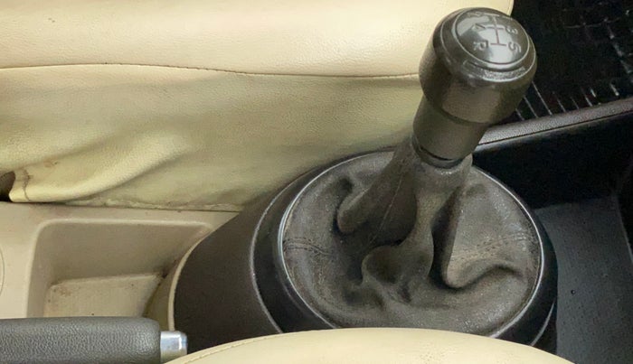 2010 Hyundai i20 MAGNA 1.2, Petrol, Manual, 71,207 km, Gear Lever