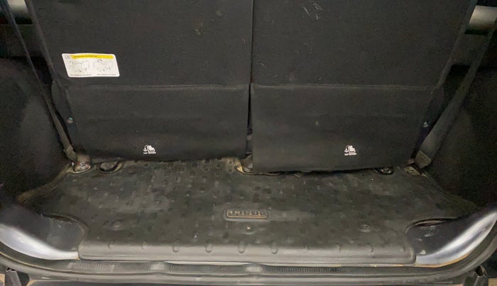 2021 Mahindra Thar LX PETROL HT 4WD AT, Petrol, Automatic, 32,443 km, Boot Inside