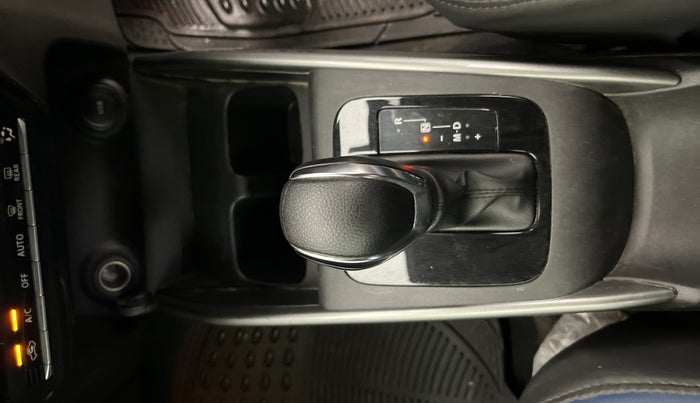 2022 Maruti Baleno ALPHA 1.2 AGS, Petrol, Automatic, 38,945 km, Gear Lever