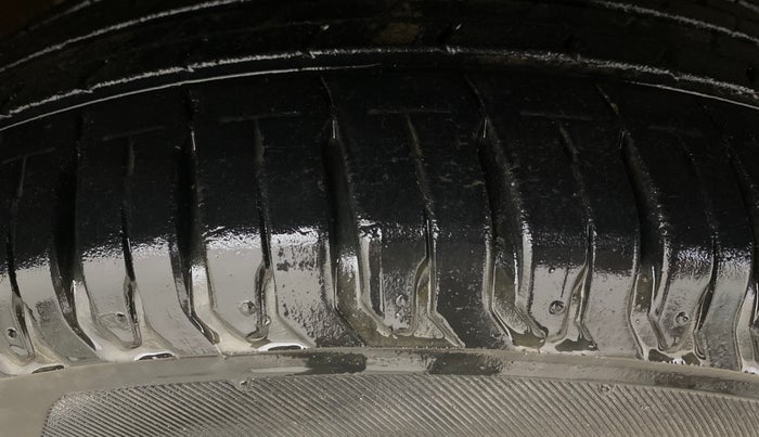 2021 Maruti XL6 ZETA MT, Petrol, Manual, 31,831 km, Right Front Tyre Tread