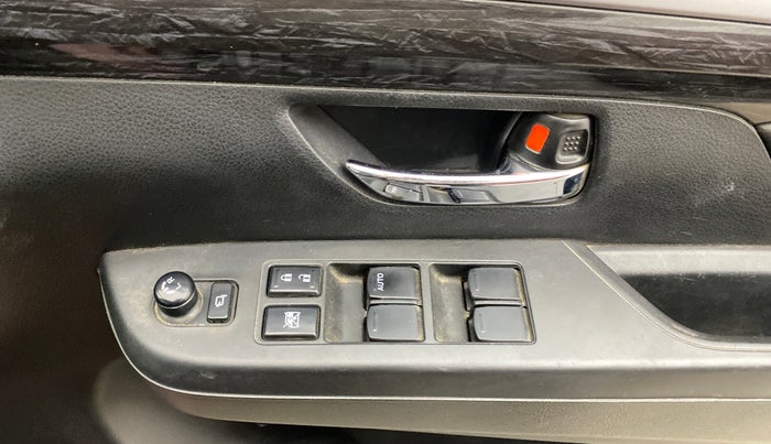 2021 Maruti XL6 ZETA MT, Petrol, Manual, 31,831 km, Driver Side Door Panels Control