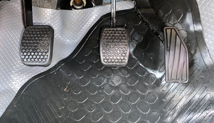 2018 Maruti Alto 800 VXI O, Petrol, Manual, 24,088 km, Pedals