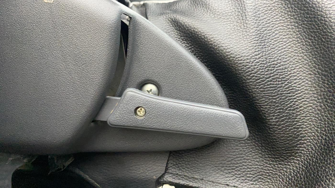 2018 Maruti Alto 800 VXI O, Petrol, Manual, 24,088 km, Driver Side Adjustment Panel