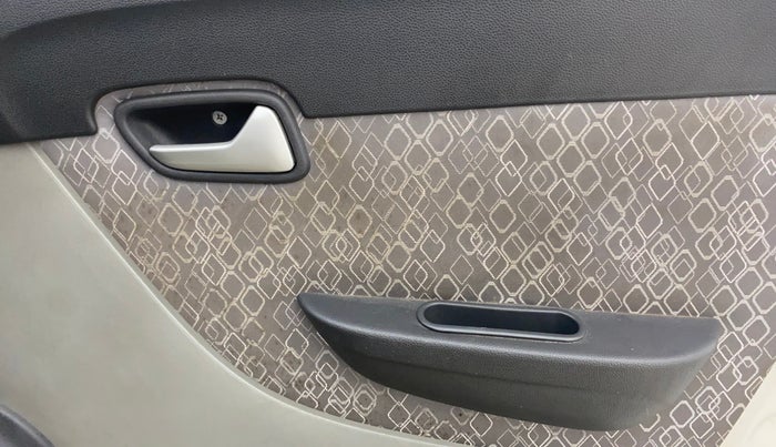 2018 Maruti Alto 800 VXI O, Petrol, Manual, 24,088 km, Driver Side Door Panels Control