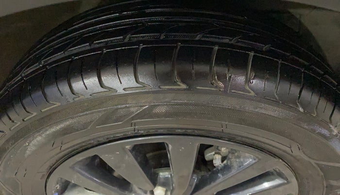 2025 Maruti New Wagon-R ZXI PLUS 1.2 AMT, Petrol, Automatic, 1,943 km, Right Front Tyre Tread