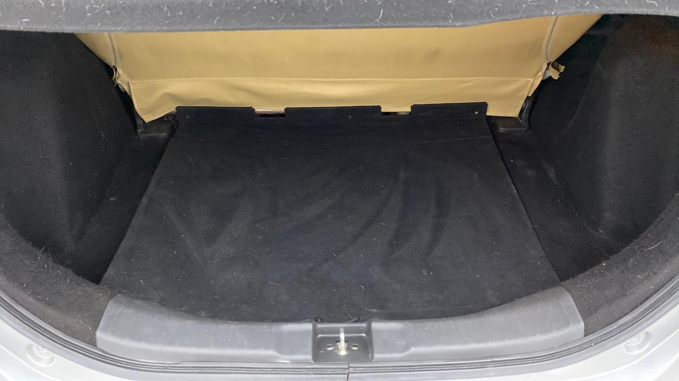 2018 Honda Jazz 1.2 V MT, Petrol, Manual, 56,854 km, Boot Inside