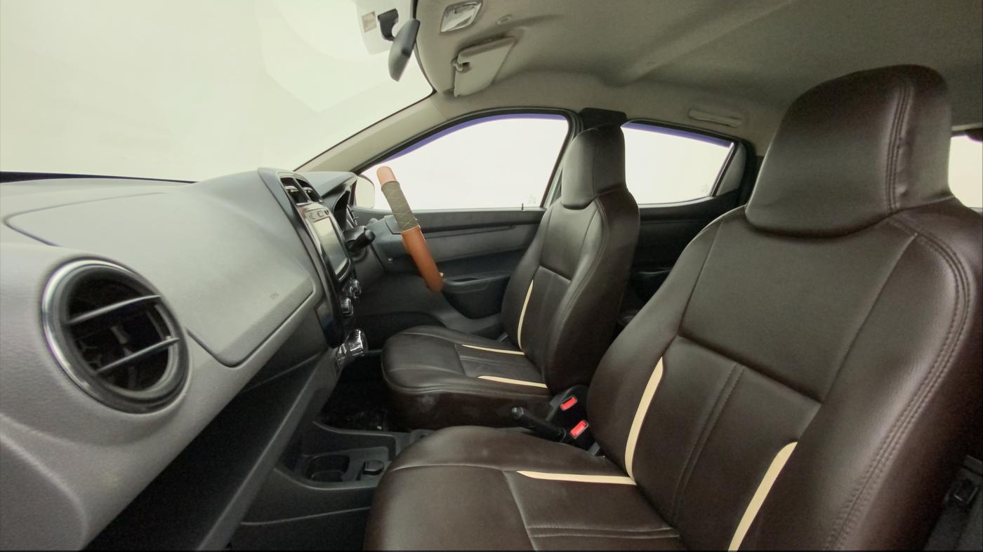 2016 Renault Kwid RXT 1.0 AMT, Petrol, Automatic, 42,928 km, Right Side Front Door Cabin