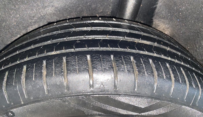 2021 Maruti Baleno ZETA CVT PETROL 1.2, Petrol, Automatic, 28,062 km, Left Rear Tyre Tread