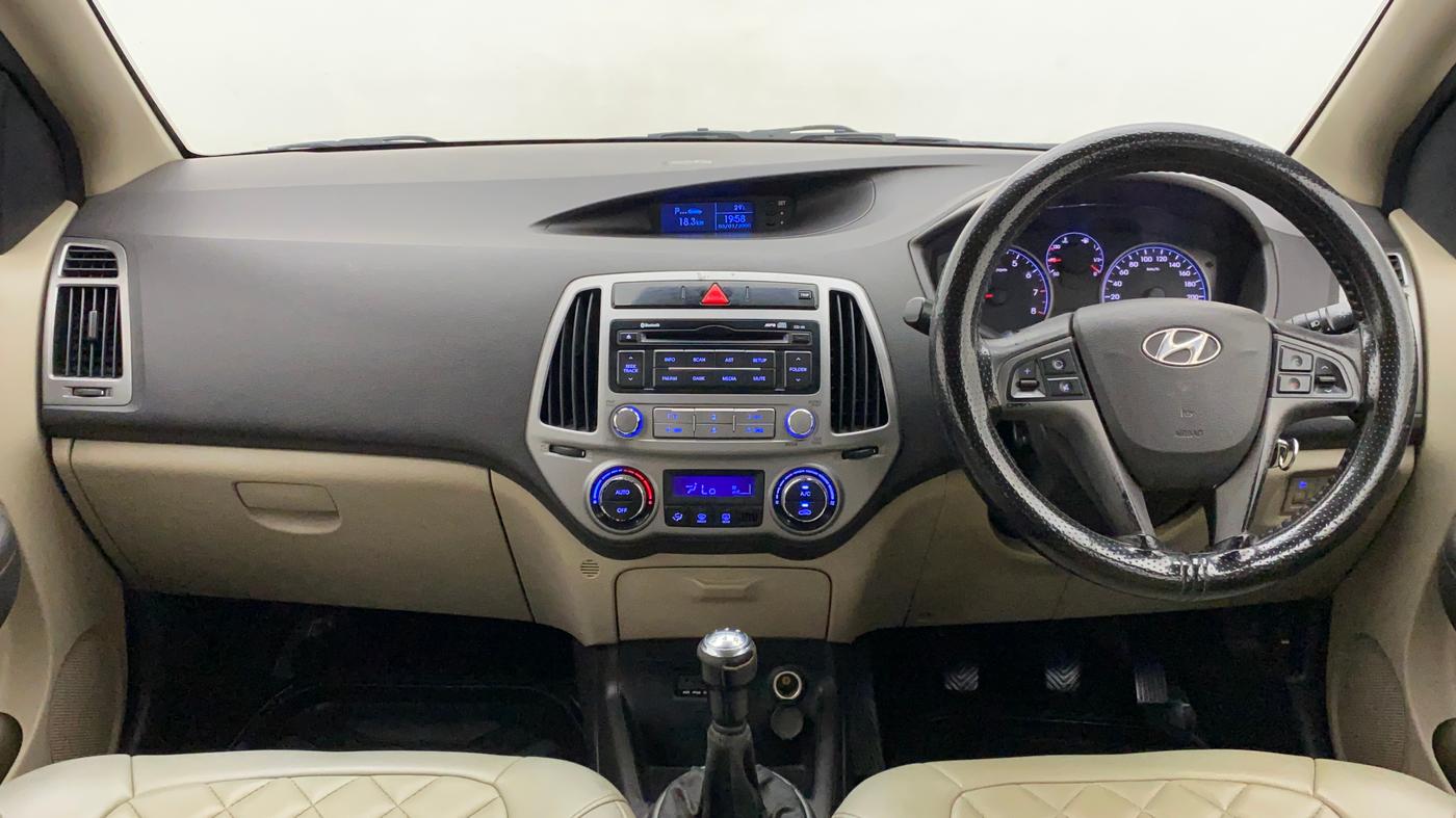 2014 Hyundai i20 SPORTZ 1.2, Petrol, Manual, 65,562 km, Dashboard