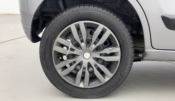 2017 Maruti Wagon R 1.0 VXI AMT, Petrol, Automatic, 35,686 km, Right Rear Wheel