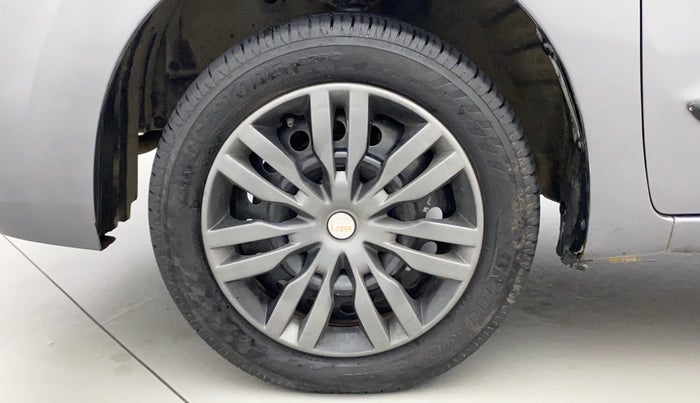 2017 Maruti Wagon R 1.0 VXI AMT, Petrol, Automatic, 35,686 km, Left Front Wheel