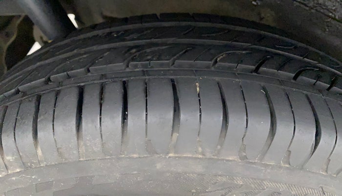 2017 Maruti Wagon R 1.0 VXI AMT, Petrol, Automatic, 35,686 km, Right Rear Tyre Tread