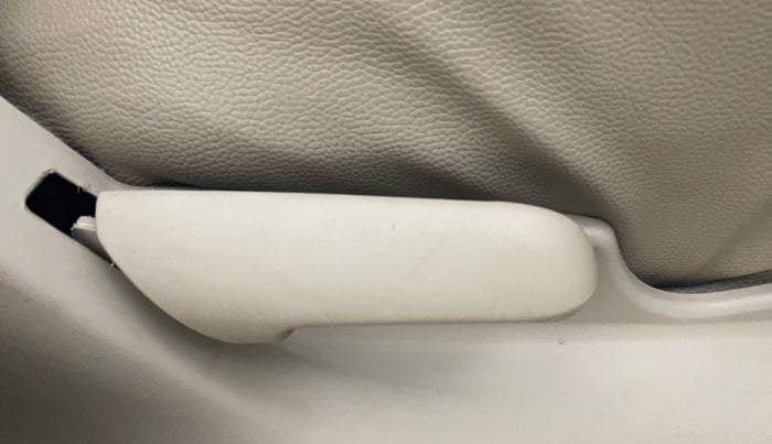 2017 Maruti Celerio ZXI, Petrol, Manual, 69,455 km, Driver Side Adjustment Panel