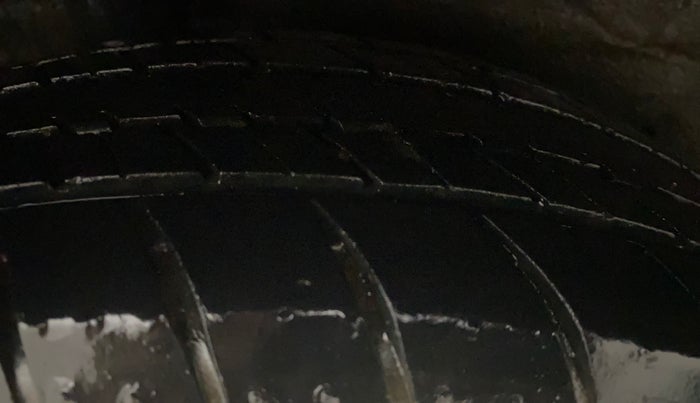 2017 Maruti Celerio ZXI, Petrol, Manual, 69,455 km, Right Rear Tyre Tread