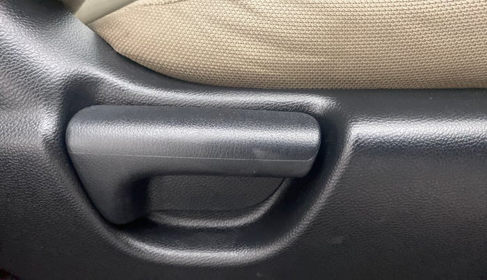 2011 Honda Jazz 1.2 L I-VTEC SELECT, Petrol, Manual, 63,744 km, Driver Side Adjustment Panel