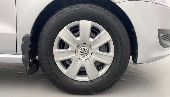 2011 Volkswagen Polo COMFORTLINE 1.2L PETROL, Petrol, Manual, 78,796 km, Right Front Tyre