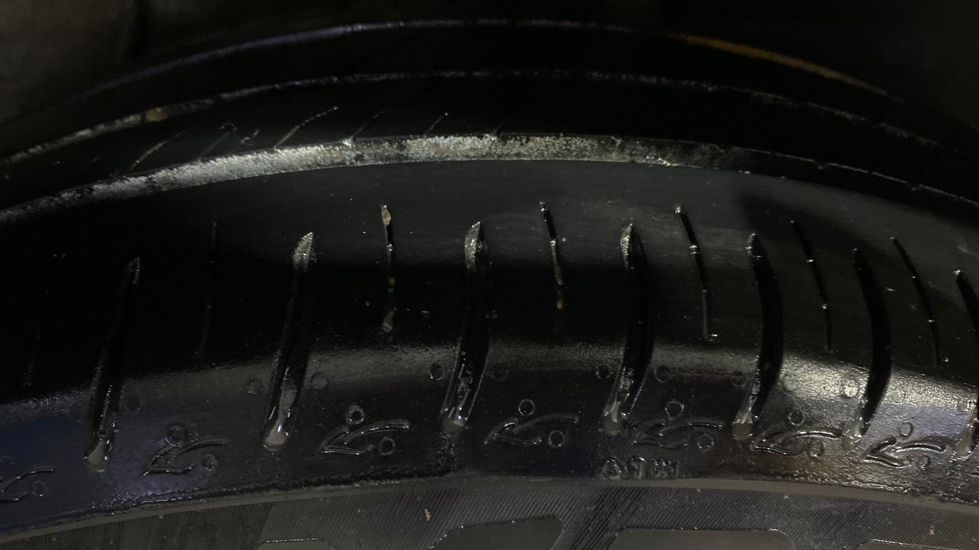2024 Tata ALTROZ XMS PETROL, Petrol, Manual, 8,417 km, Left Rear Tyre Tread