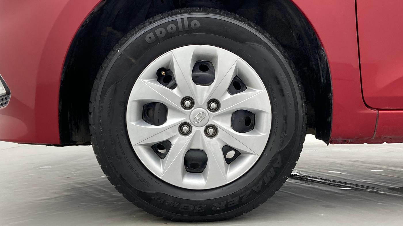 2017 Hyundai Elite i20 SPORTZ 1.2, Petrol, Manual, 28,439 km, Left Front Wheel