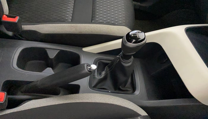 2023 Nissan MAGNITE XE, Petrol, Manual, 12,323 km, Gear Lever