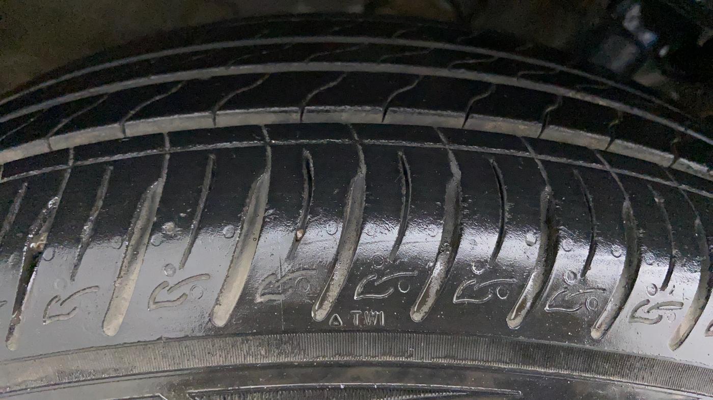2021 Hyundai VENUE 1.0L Turbo GDI SX MT, Petrol, Manual, 16,134 km, Right Rear Tyre Tread