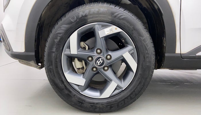 2021 Hyundai VENUE 1.0L Turbo GDI SX MT, Petrol, Manual, 16,134 km, Left Front Wheel