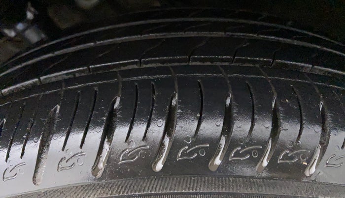 2021 Hyundai VENUE 1.0L Turbo GDI SX MT, Petrol, Manual, 16,134 km, Left Front Tyre Tread