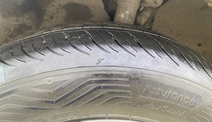 2019 Ford Ecosport TITANIUM + 1.5L PETROL AT, CNG, Automatic, 69,363 km, Left Front Tyre Tread