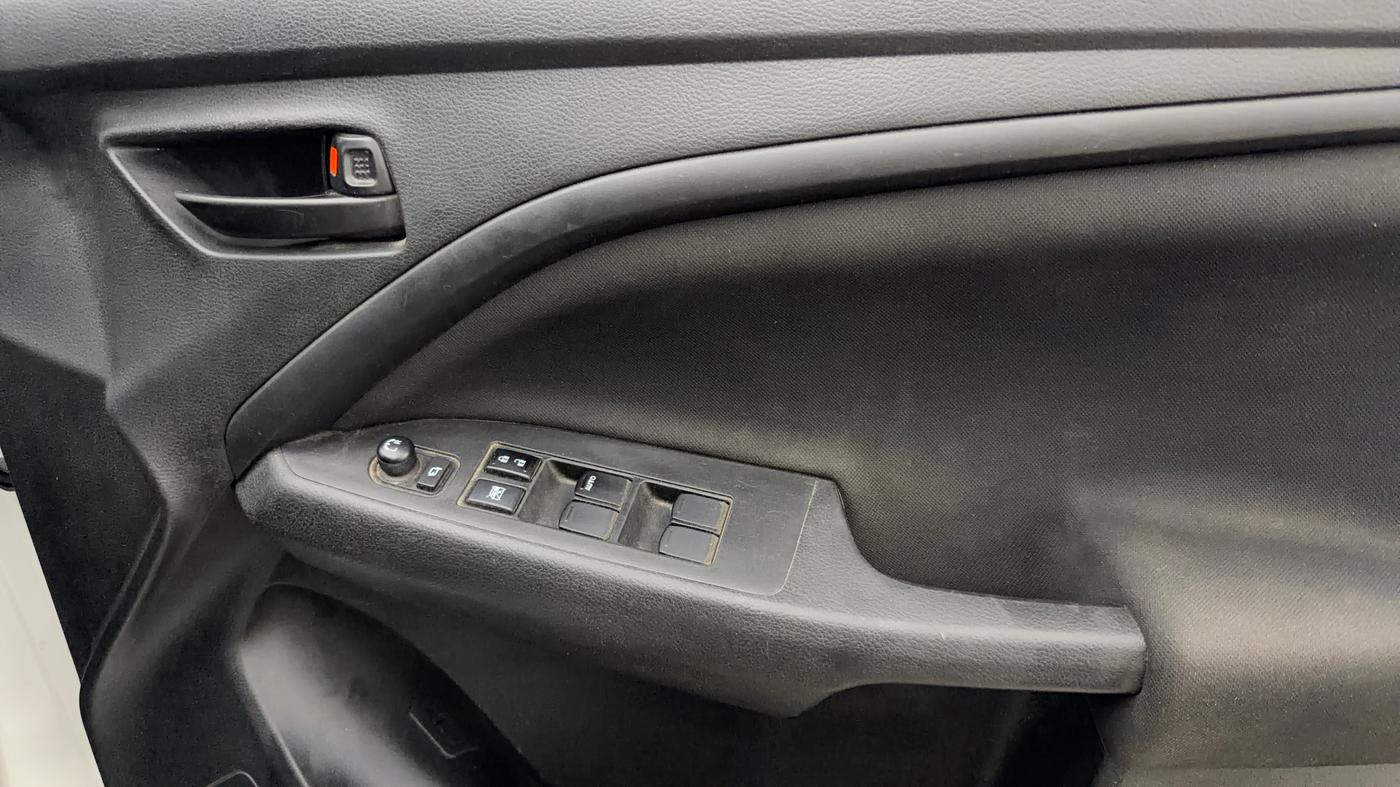 2022 Maruti BREZZA VXI SMART HYBRID, Petrol, Manual, 52,529 km, Driver Side Door Panels Control