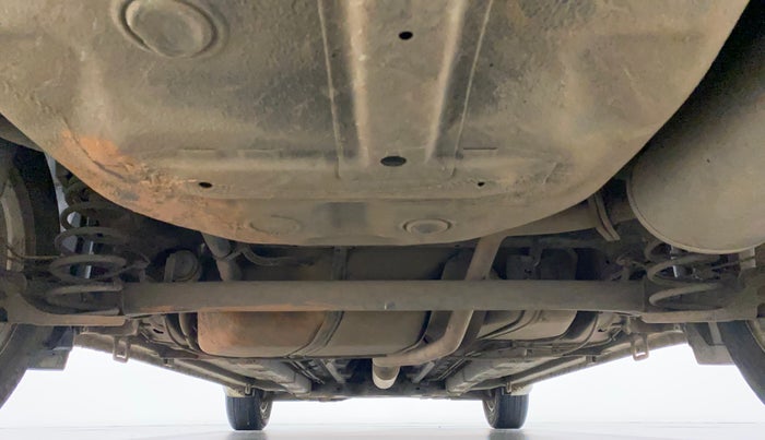 2015 Maruti Ciaz ZXI AT, Petrol, Automatic, 85,266 km, Rear Underbody