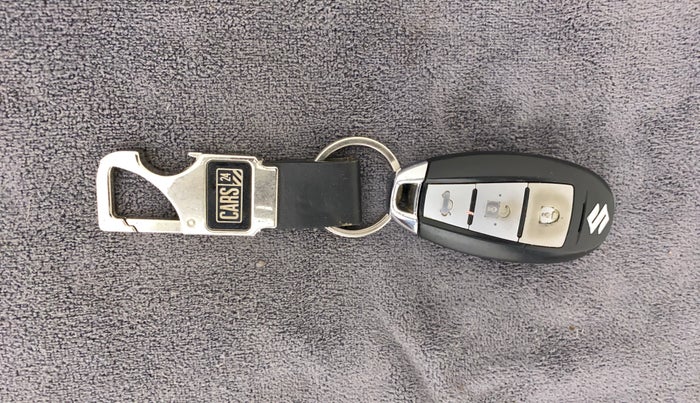 2015 Maruti Ciaz ZXI AT, Petrol, Automatic, 85,266 km, Key Close Up