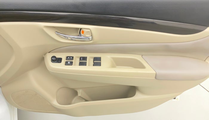 2015 Maruti Ciaz ZXI AT, Petrol, Automatic, 85,266 km, Driver Side Door Panels Control