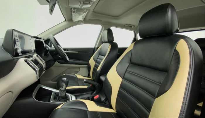 2021 KIA SONET HTX 1.0 IMT, Petrol, Manual, 17,606 km, Right Side Front Door Cabin