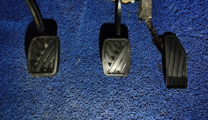 2021 Maruti Dzire VXI, Petrol, Manual, 1,55,458 km, Pedals