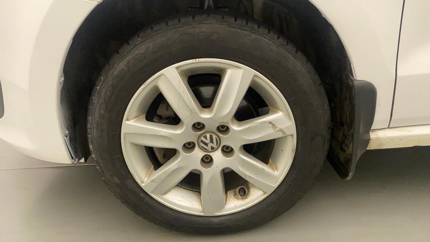 2012 Volkswagen Polo HIGHLINE1.2L, Petrol, Manual, 61,307 km, Left Front Wheel